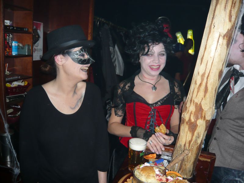 2008-11-01-Halloween2008-050.jpg