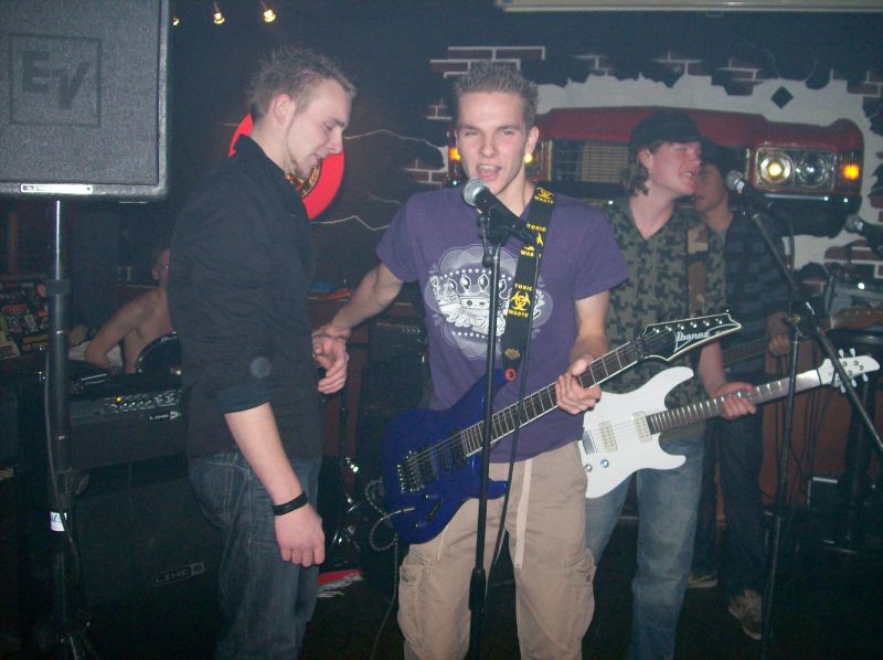 2007-11-08-Bandjesavond_Ozzy-002.jpg