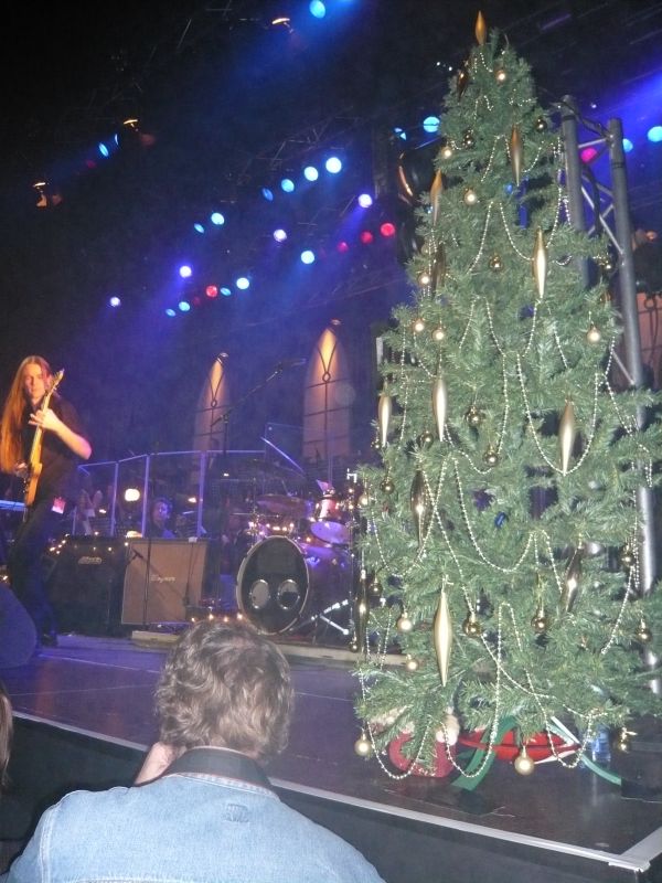2008-12-28-Christmas_Metal_Symphony-006.JPG