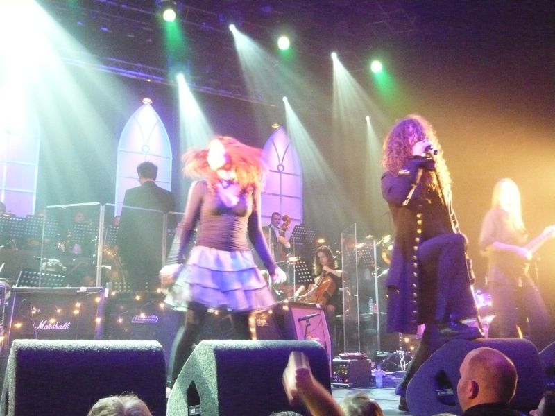 2008-12-28-Christmas_Metal_Symphony-014.JPG