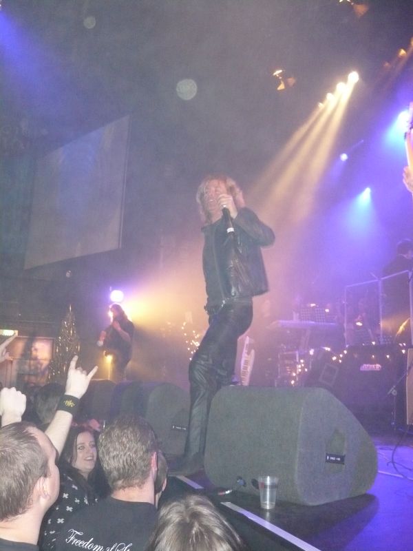 2008-12-28-Christmas_Metal_Symphony-026.JPG