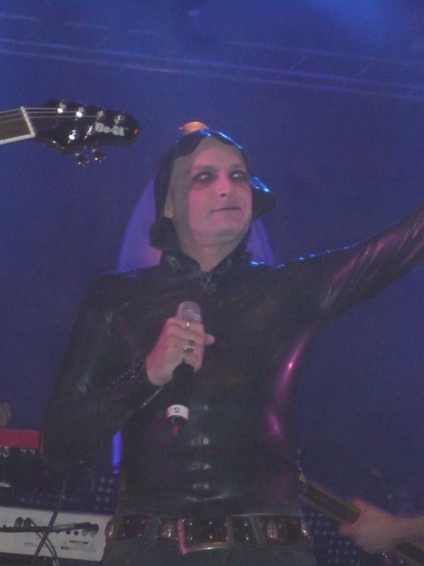 2008-12-28-Christmas_Metal_Symphony-050.JPG