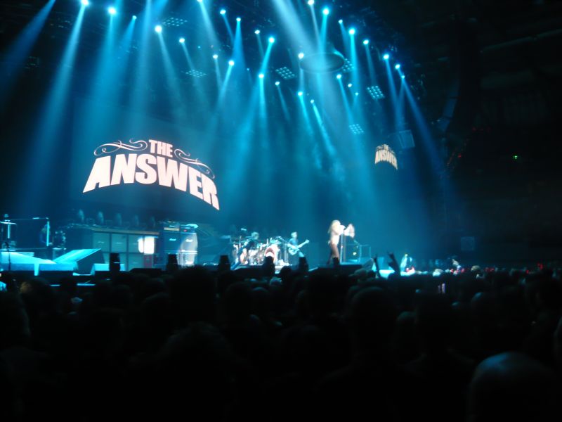 2009-03-13_AC-DC_Ahoy-001.jpg