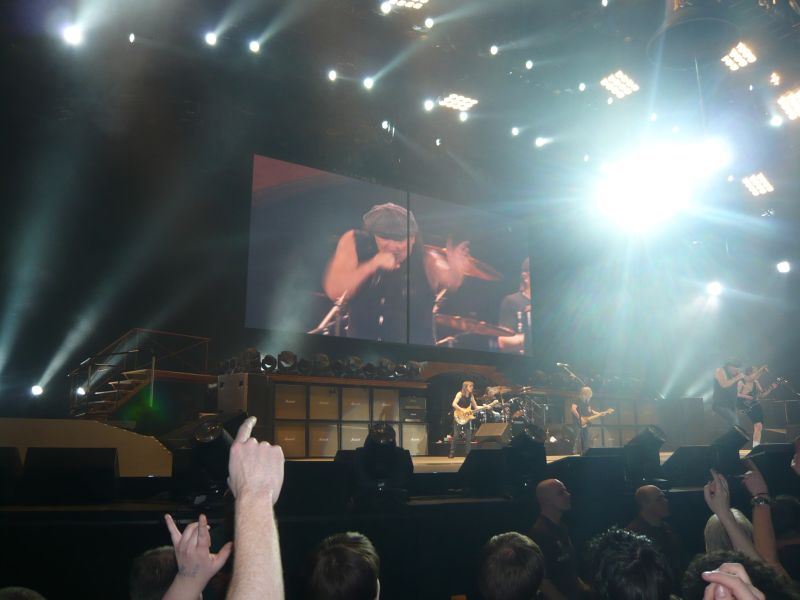2009-03-13_AC-DC_Ahoy-029.jpg